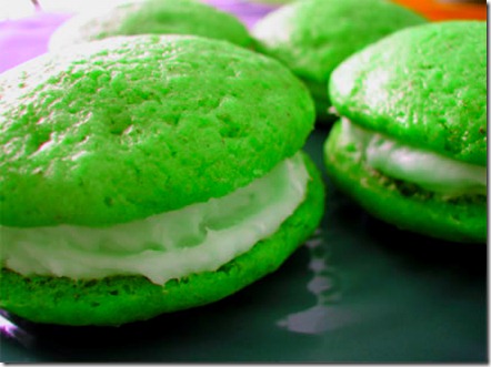 greenwhoopie_pies2